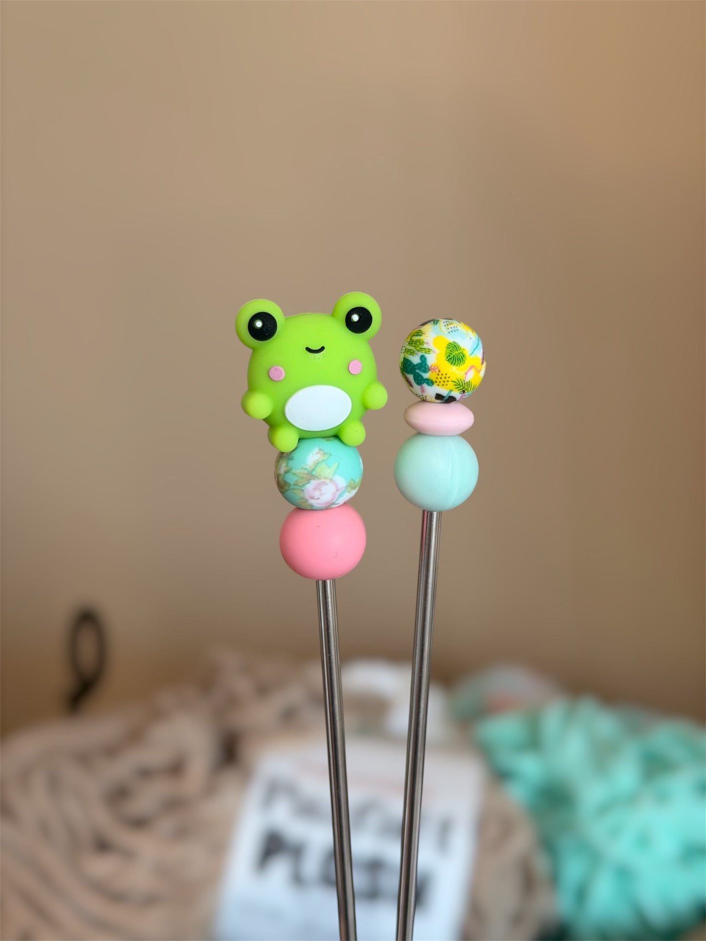 Amigurumi sticks grenouille kawaii