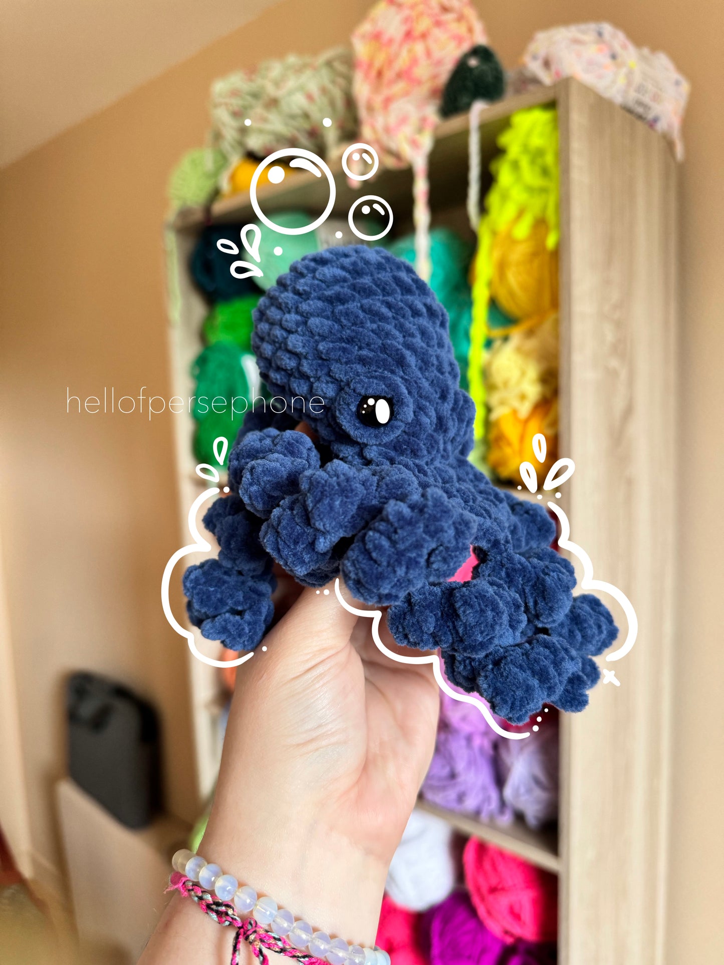 peluche pieuvre au crochet amigurumi réversible fait main bleu marine
