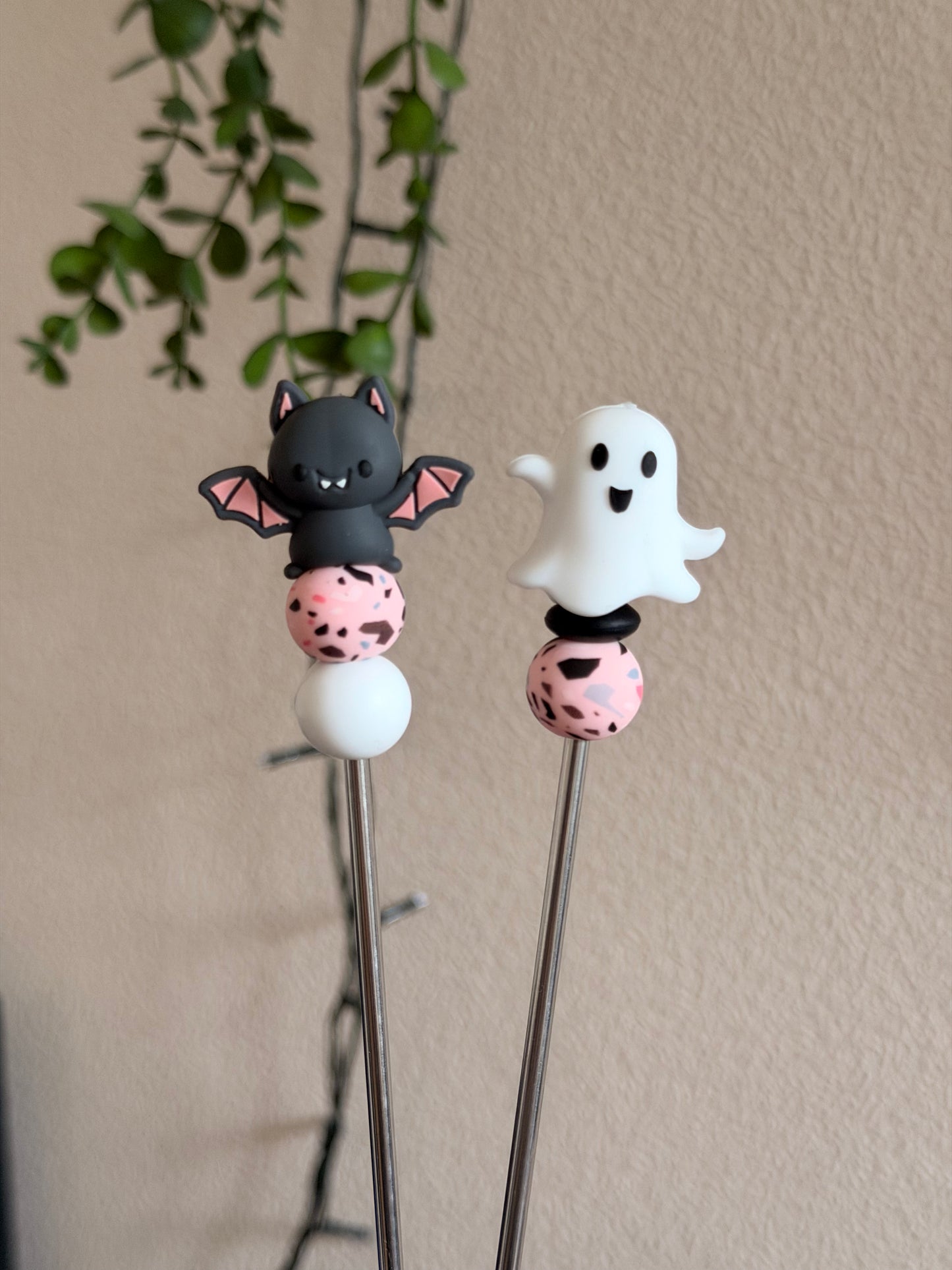 Amigurumi sticks spooky