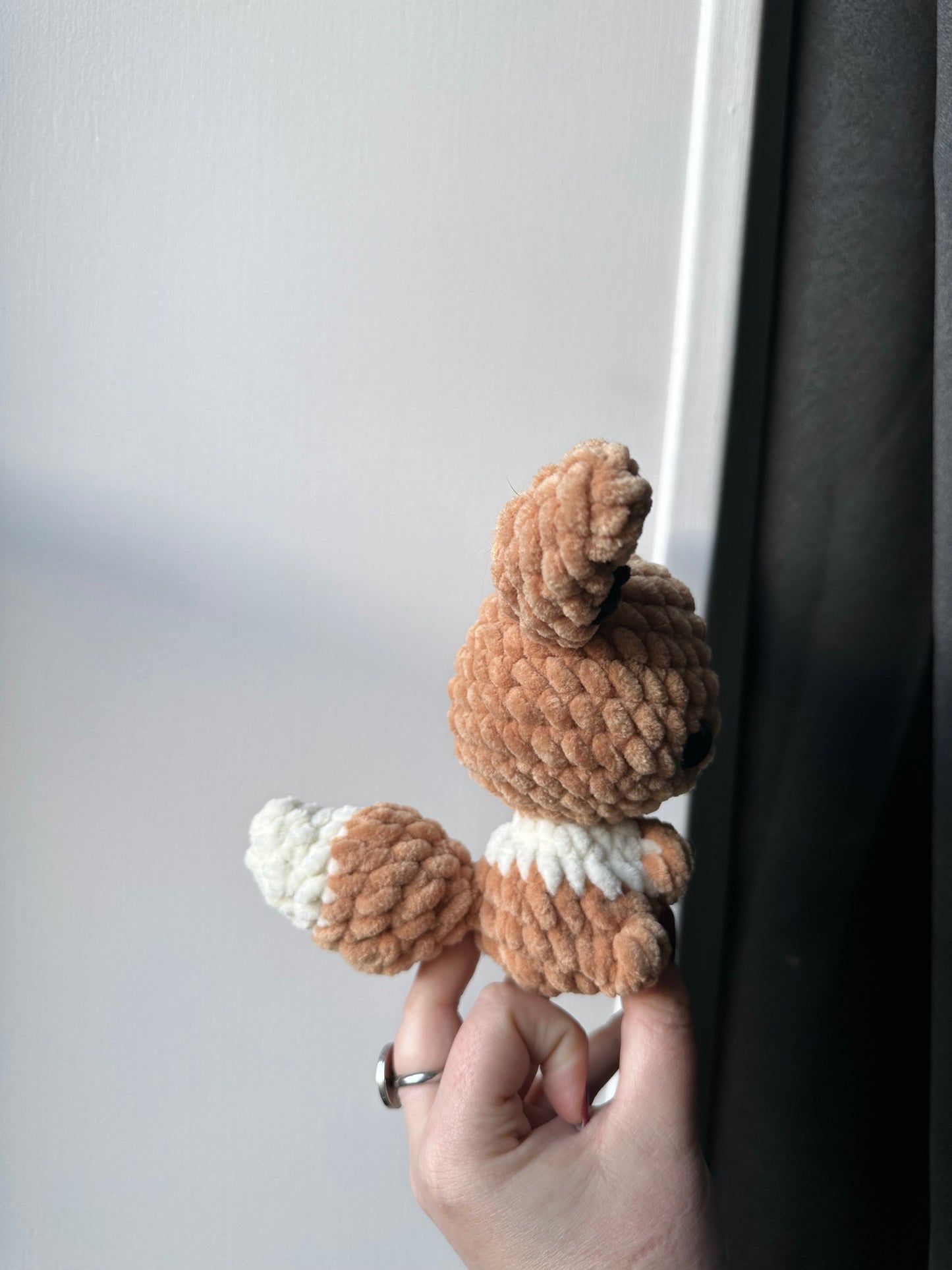 peluche pokemon evoli au crochet amigurumi fait main