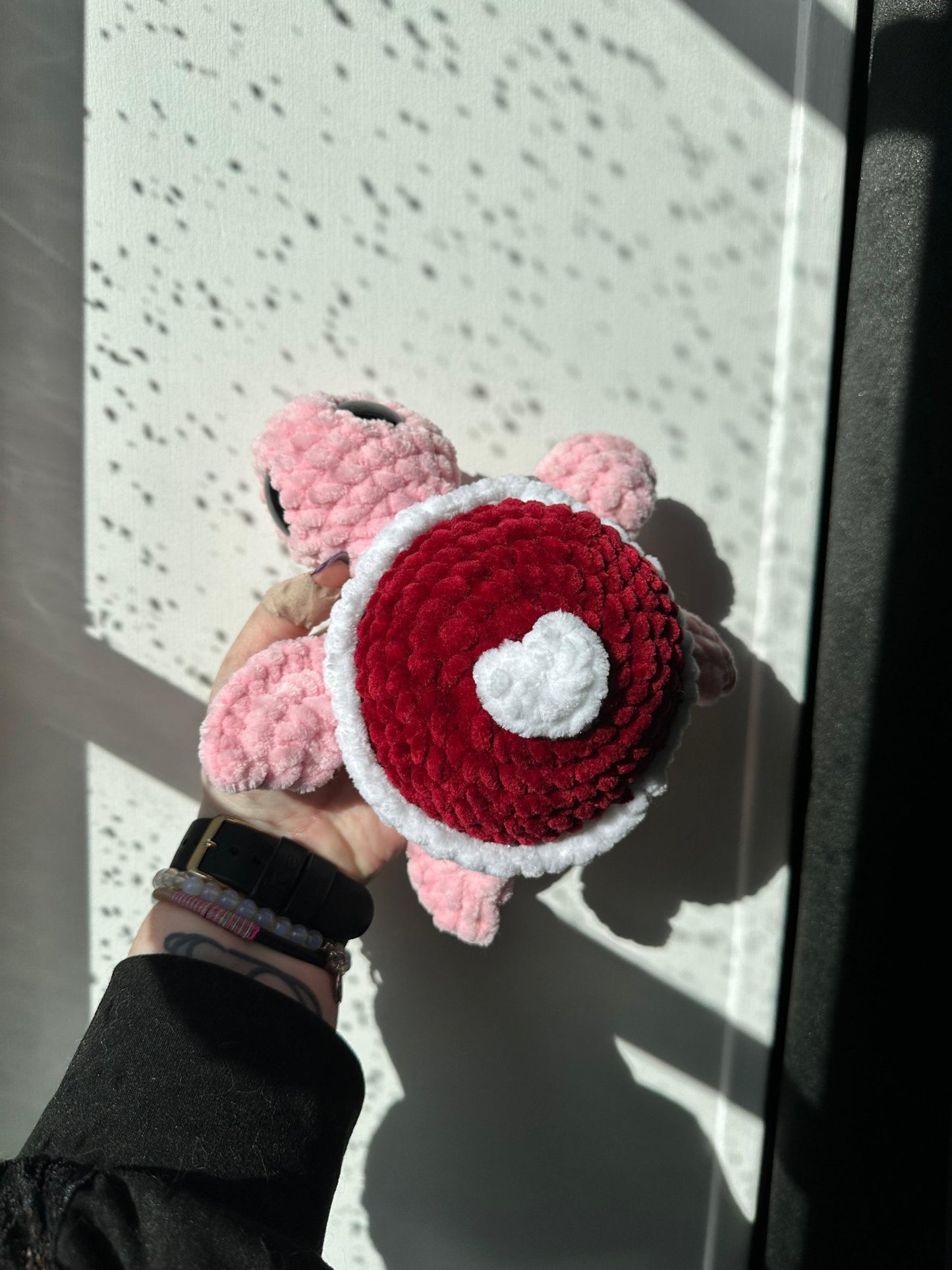 Peluche tortue rouge coeur au crochet amigurumi 100% fait main