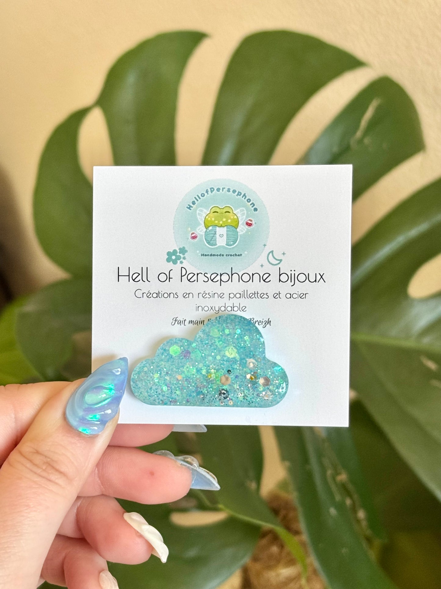 Broche bijoux femme nuage en résine et paillettes, Pin's nuage pour crocs, vestes et sacs, Broche bijoux nuage scintillant à collectionner