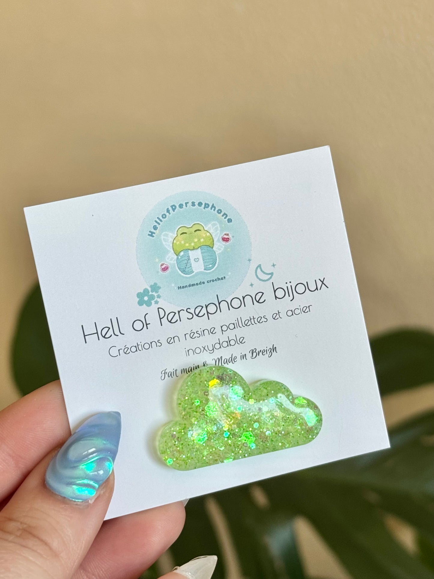 Broche bijoux femme nuage en résine et paillettes, Pin's nuage pour crocs, vestes et sacs, Broche bijoux nuage scintillant à collectionner