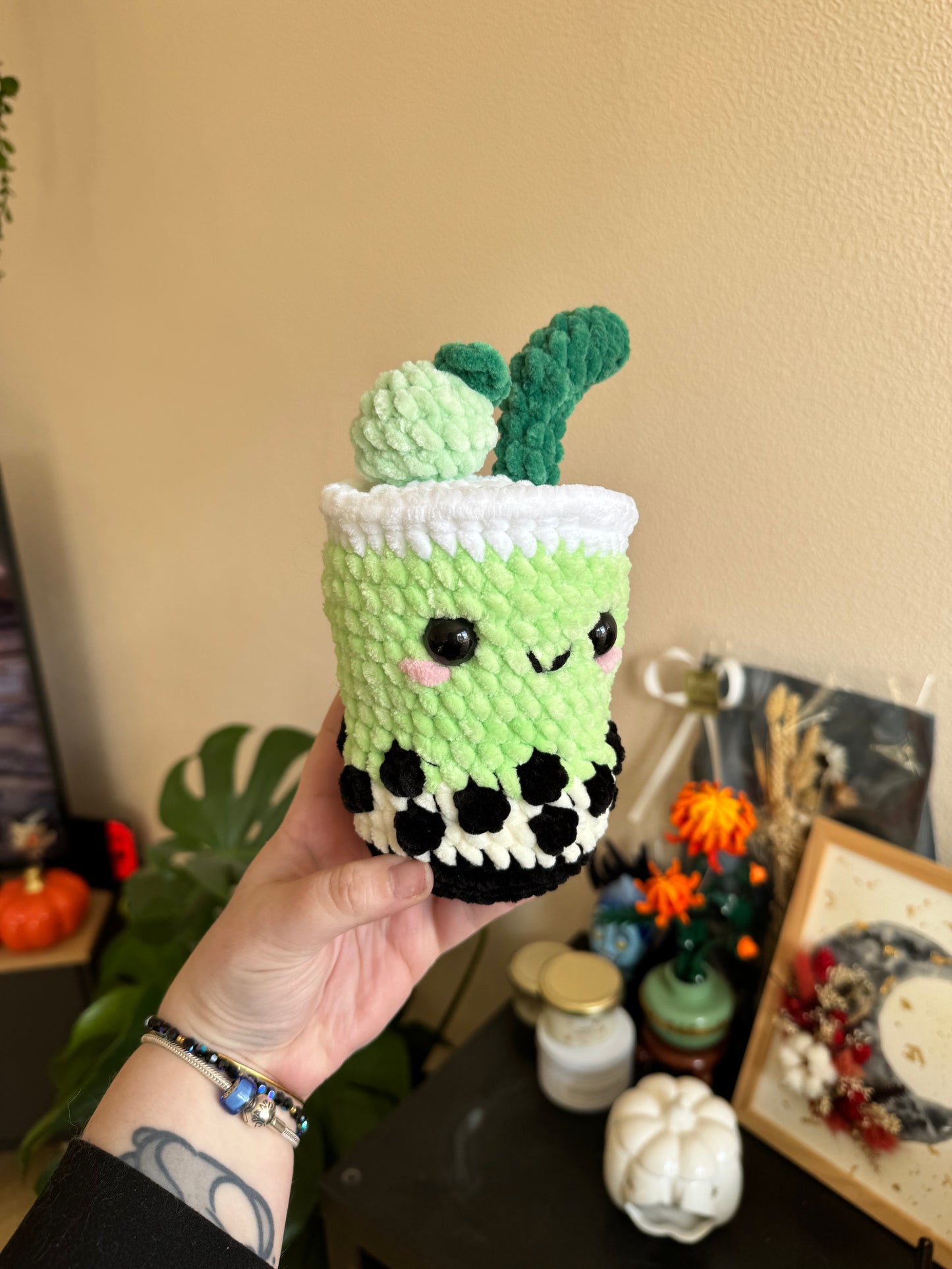 bubble tea amigurumi crochet, bubble tea plushie, bubble tea matcha deco