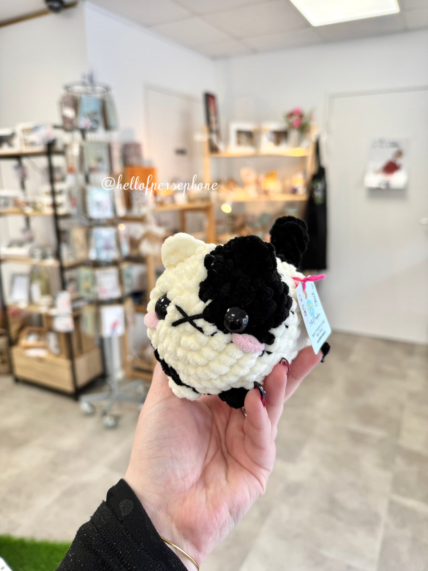 peluche crochet, peluche chat crochet, peluche chat personnalisable, amigurumi chat, peluche chat kawaii, cute cat crochet plushie