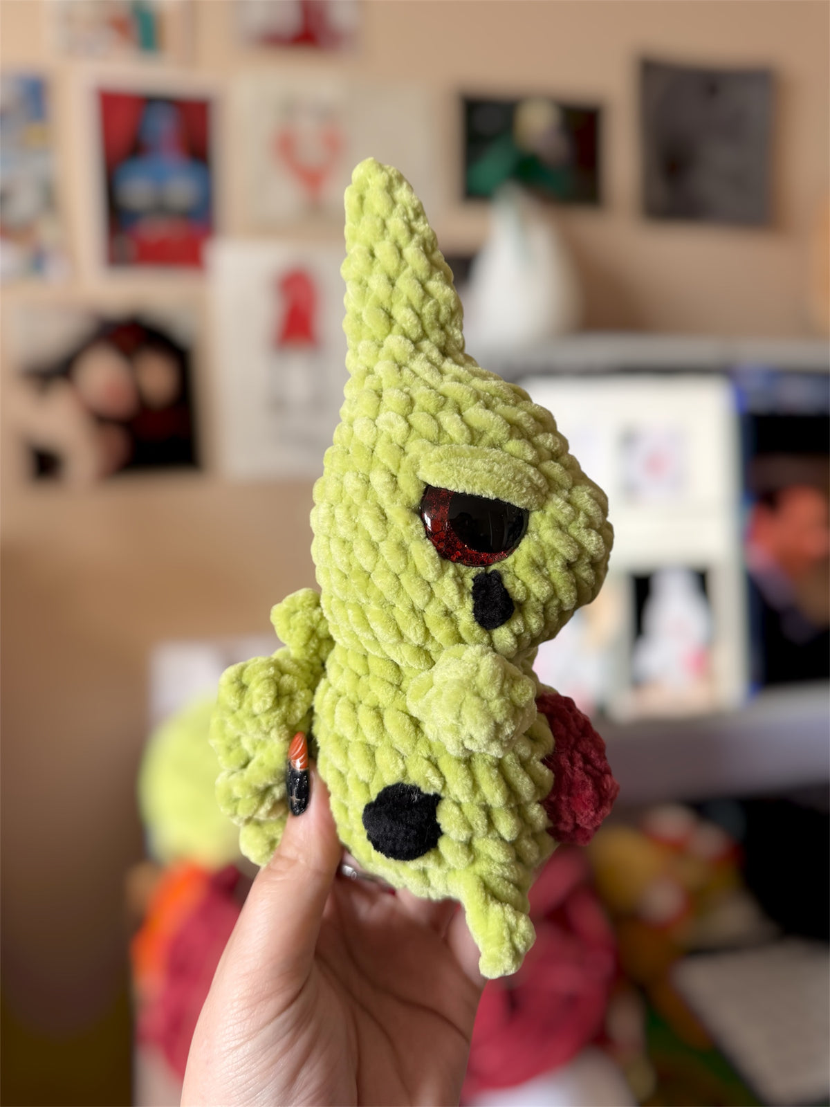 peluche embrylex larvitar en crochet