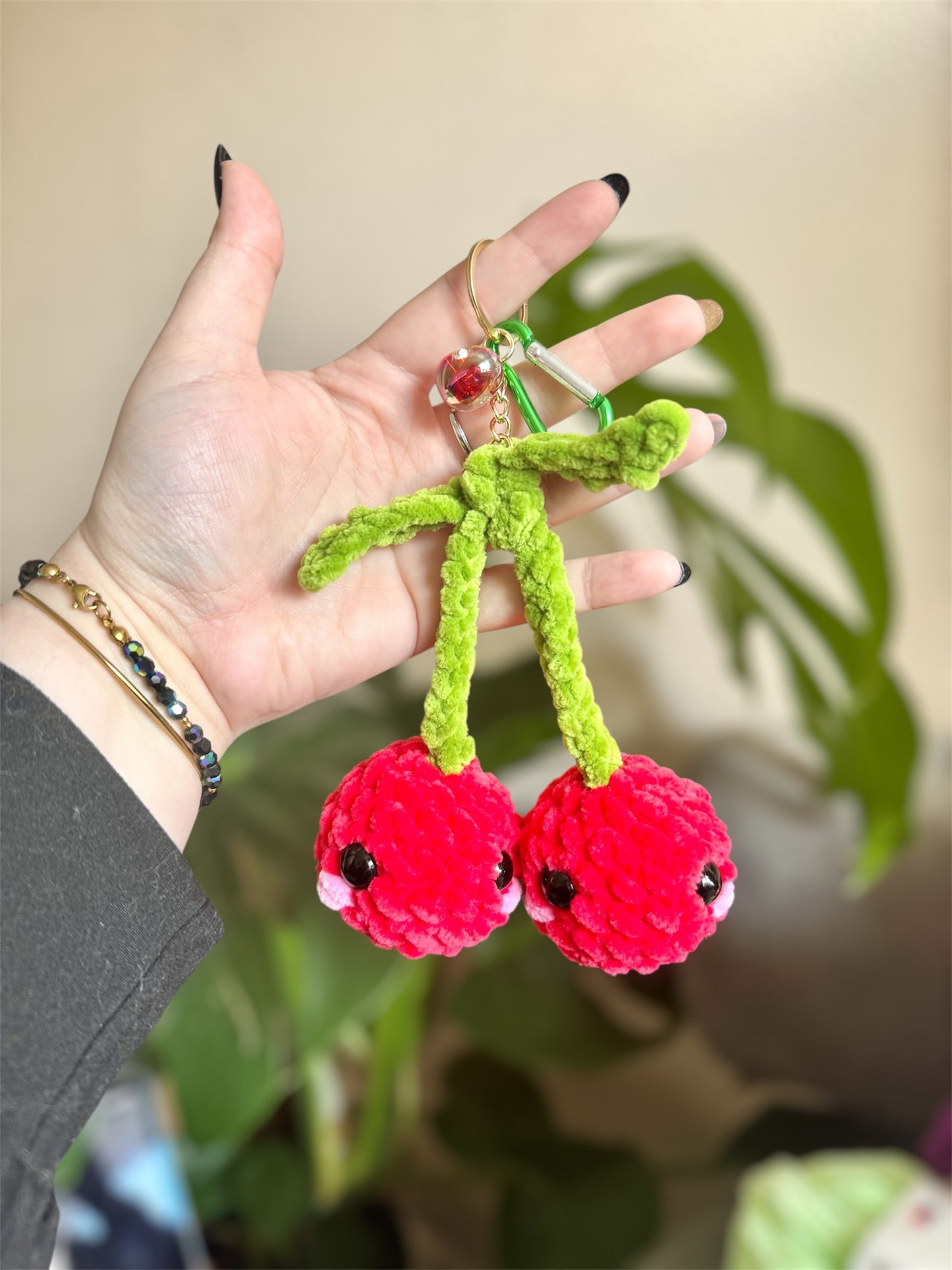 peluche crochet, porte-clés cerises, cerises au crochet, porte-clés cerises kawaii, porte-clés crochet kawaii, amigurumi cerises, cherries plushies, cherries crochet pattern