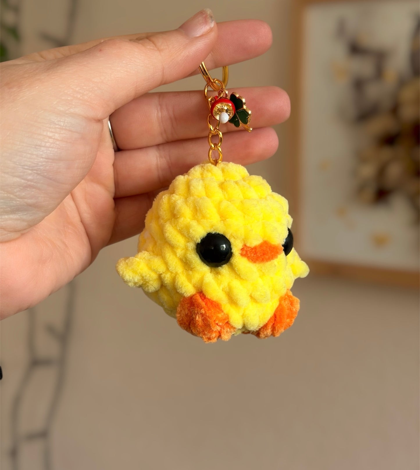 porte-clés poussin jaune trop mignon fabriqué à la main en crochet pour vos clés ou accrocher à votre sac à dos