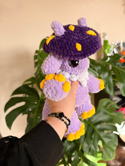 Dragon champignon violet