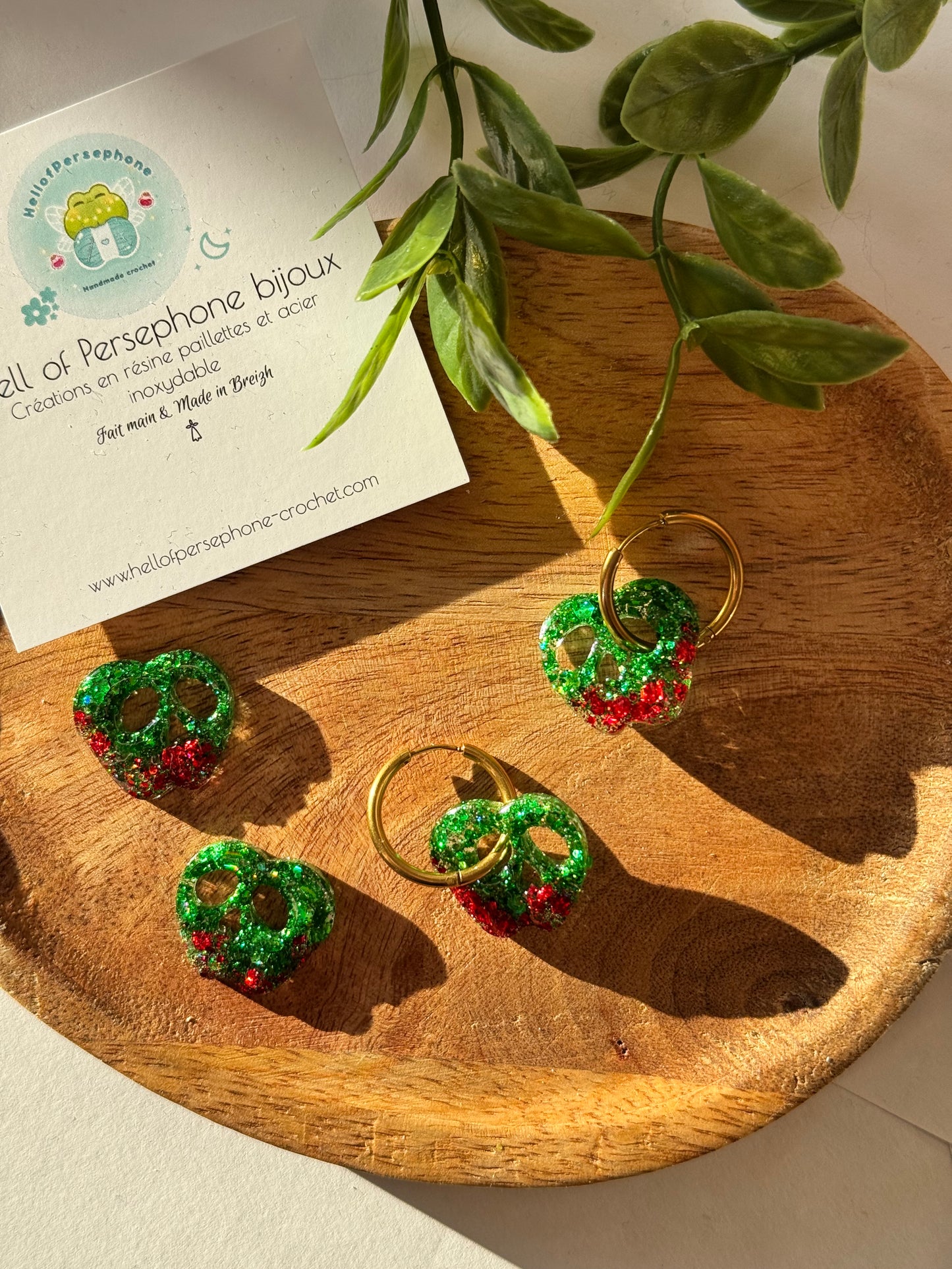 Boucles d’oreilles créoles Pomme Empoisonnée