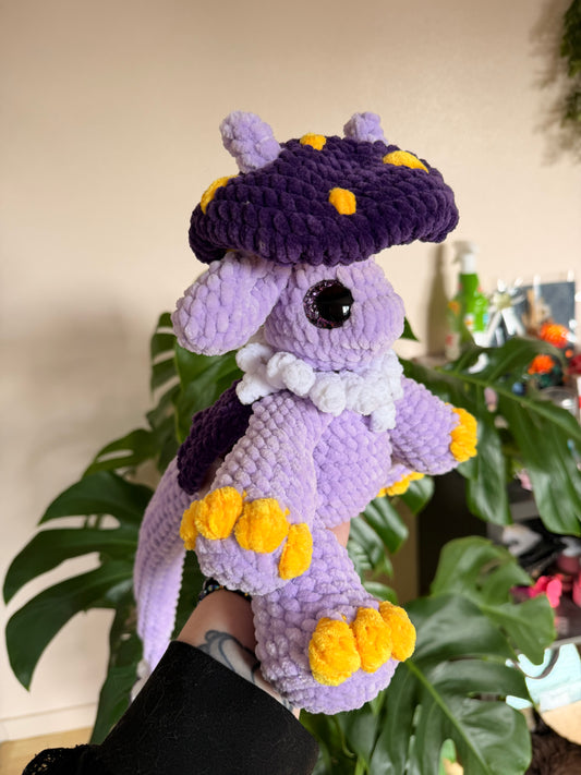 Dragon champignon violet