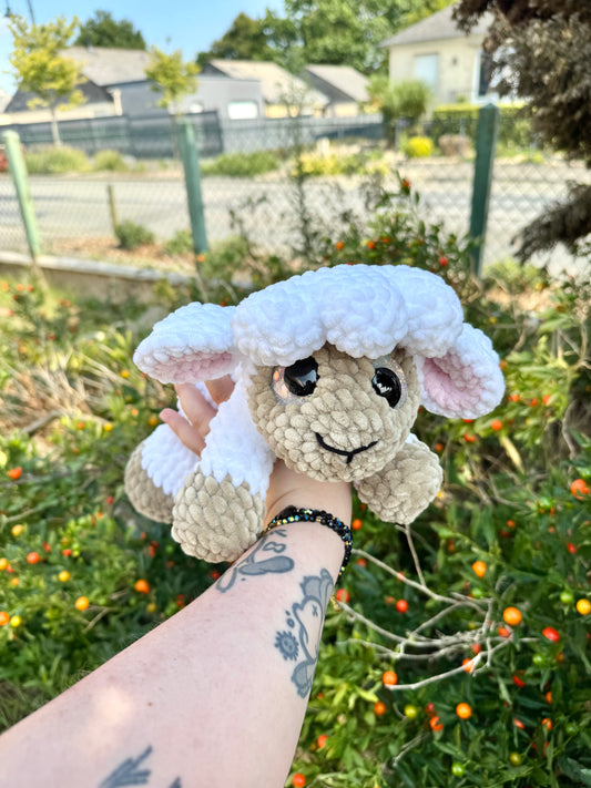 Peluche mouton au crochet — Doudou mouton 🐑