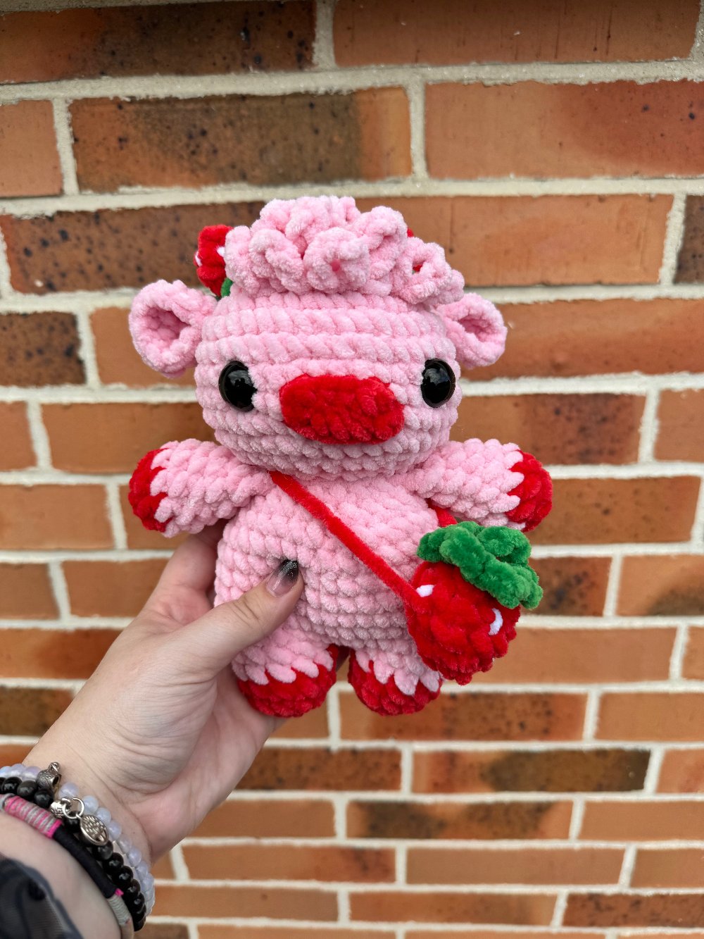peluche crochet vache fraise amigurumi vache crochet fait main