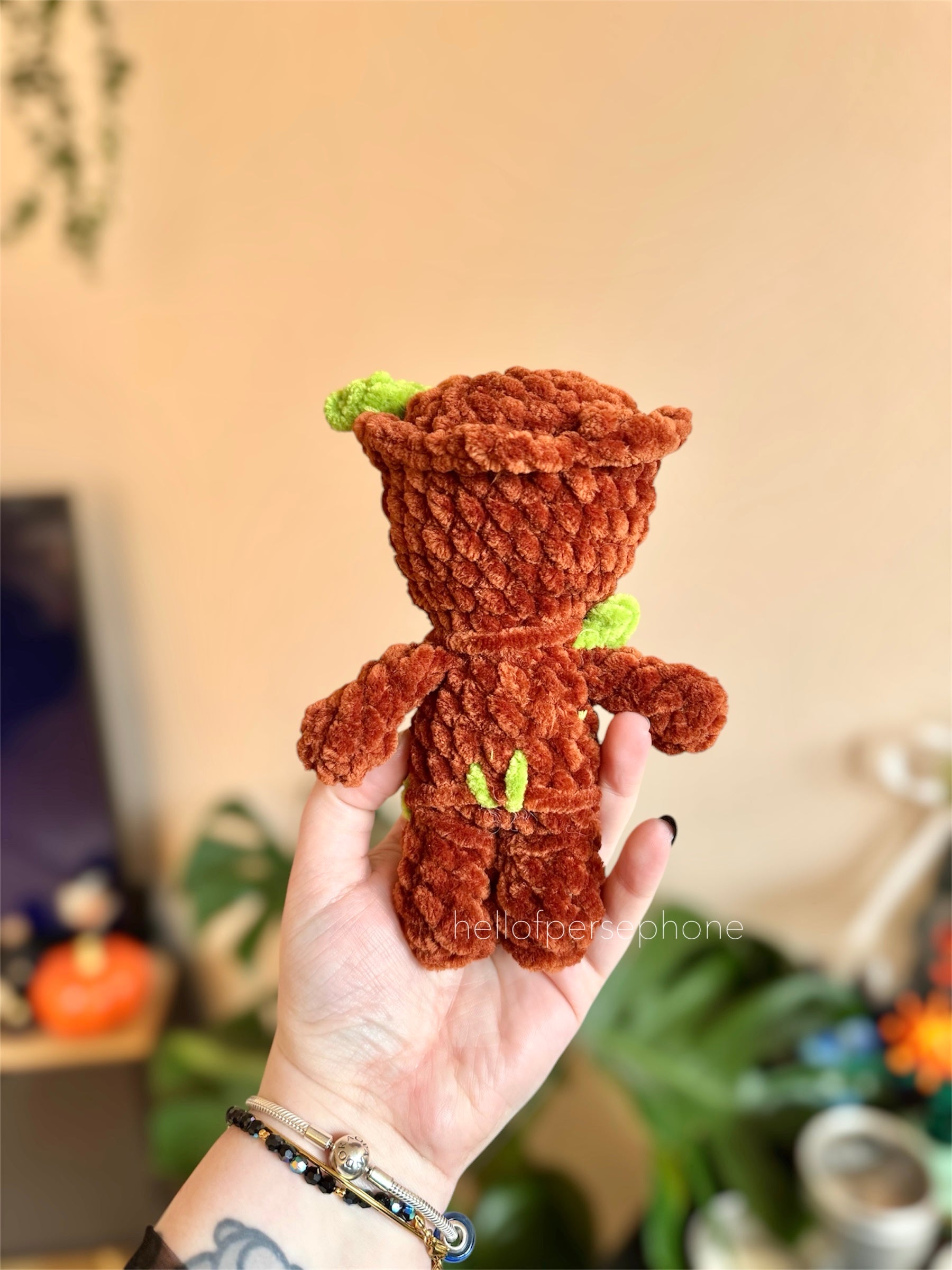peluche au crochet arbre groot gardiens de la galaxie amigurumi