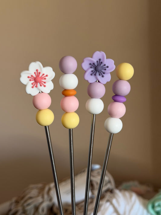 amisticks batons pour amigurumi perles fleurs, aiguilles pour couture des peluches en crochet