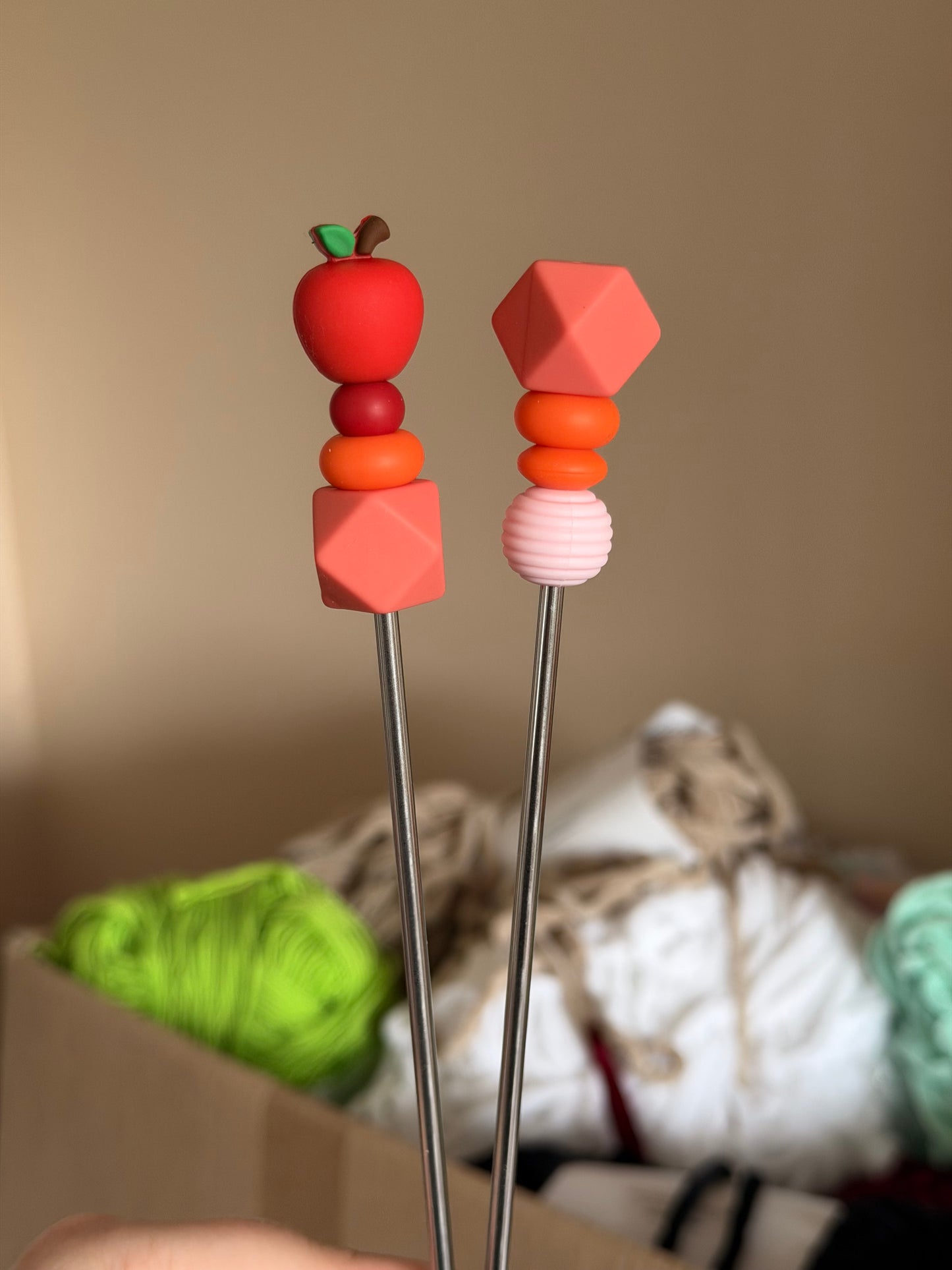 batons pour amigurumi avec perles en silicone en forme de pomme, amisticks pour couture de peluches et amigurumi en crochet