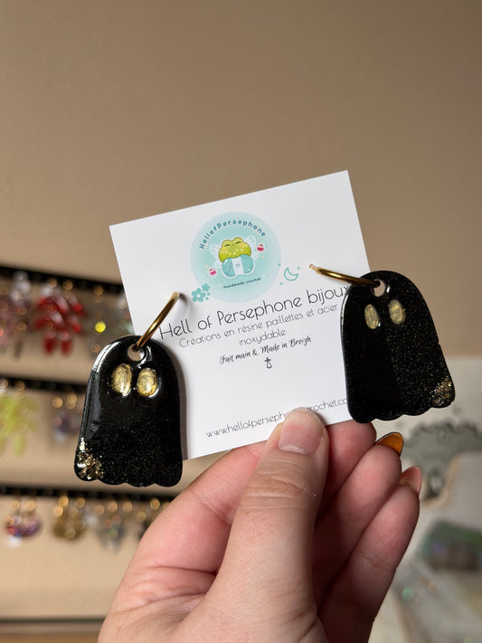 Boucles d'oreilles fantômes thème Halloween, faites à la main en résine UV avec des anneaux de créoles en acier inoxydable