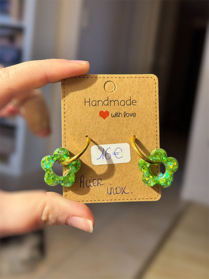creoles acier inoxydable or fleurs resine et paillettes couleur vert pomme, boucles d'oreilles en acier chirurgical pour les oreilles sensibles, légères confortables et hypoallergéniques