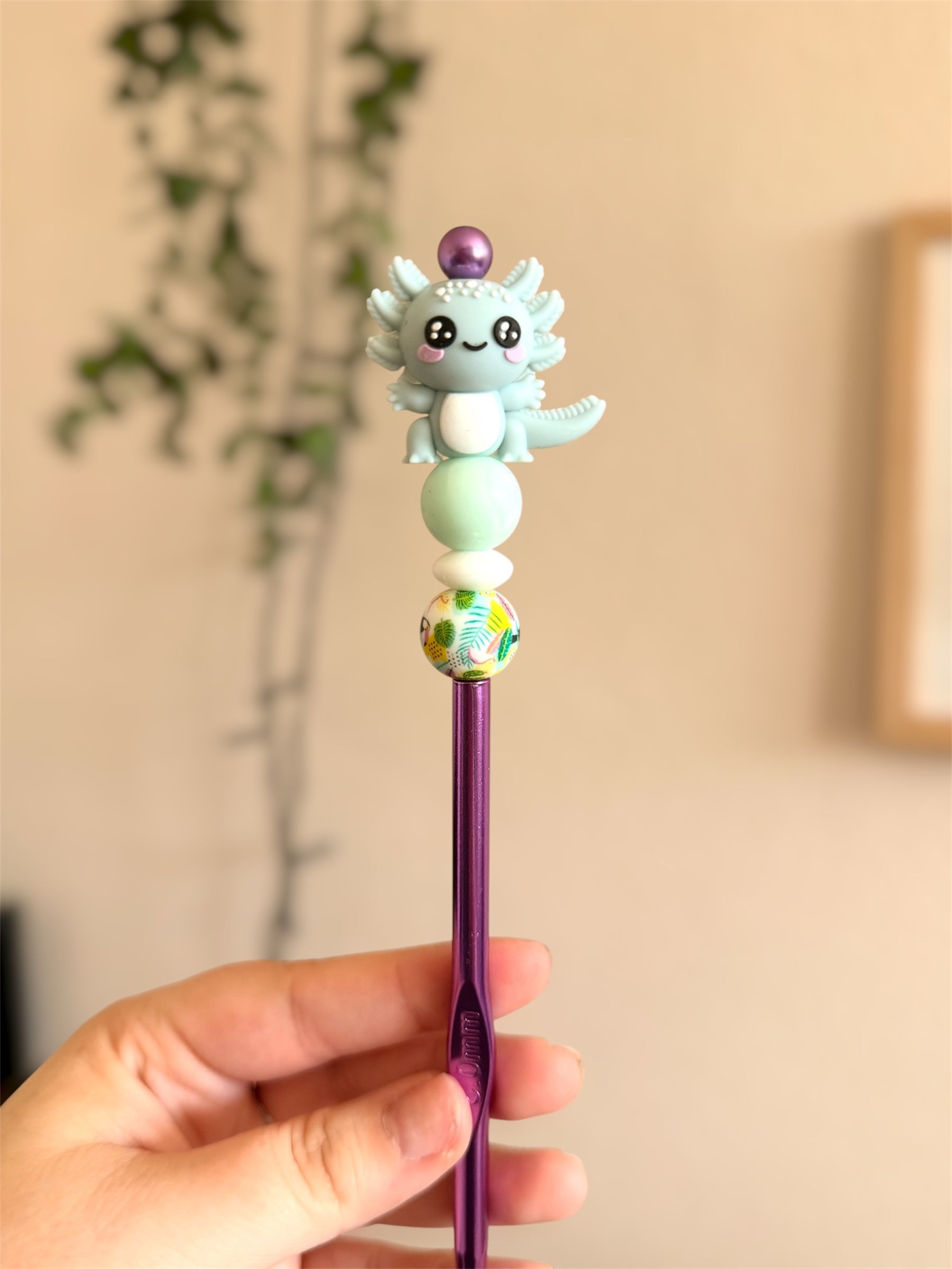 Crochet pour peluches & amigurumi - crochet 6mm pour faire du crochet - Materiel pour le crochet 🧶


Ajoute un nouveau crochet à ta collection avec ces beaux crochets et leurs perles en silicone en forme d'axolotl trop mignonne !