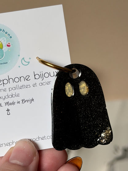 Boucles d'oreilles fantômes thème Halloween, faites à la main en résine UV avec des anneaux de créoles en acier inoxydable