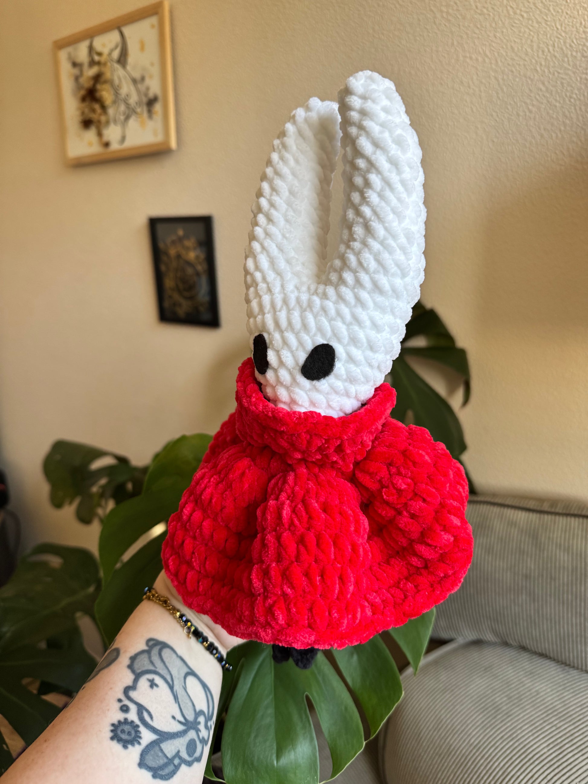 peluche artisanale Hollow Knight cadeau gamer