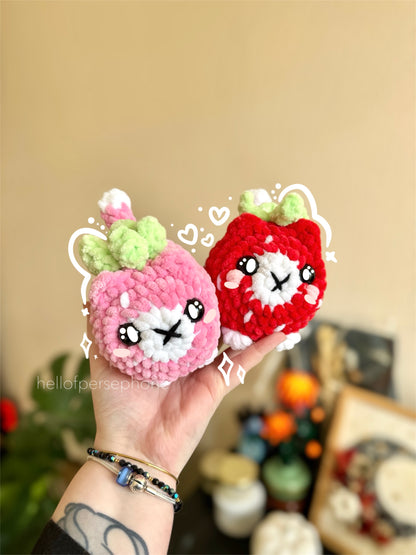 peluche chat au crochet, peluche chat à la fraise amigurumi crochet