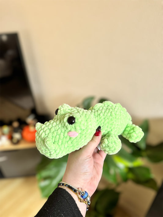 peluche crochet, peluche crocodile crochet, amigurumi crocodile, peluche crocodile fait en france, amigurumi crocodile kawaii, alligator crochet plushie