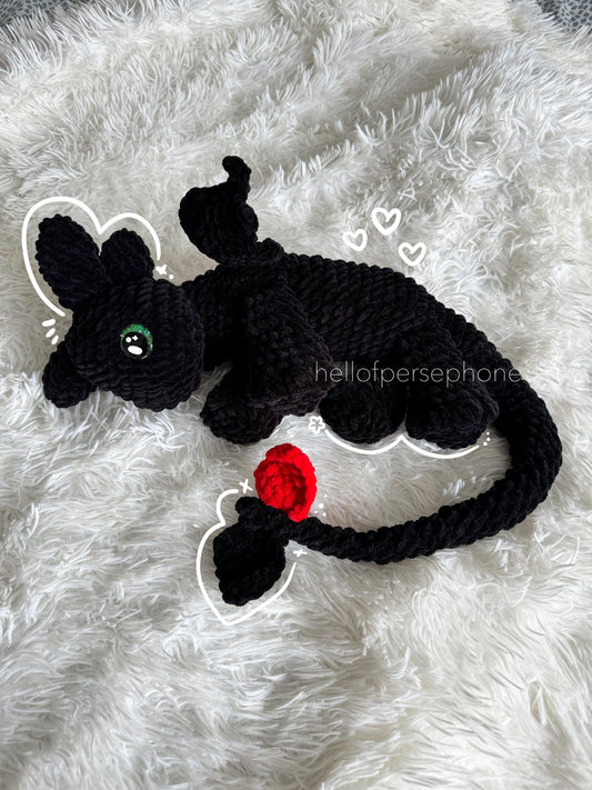 peluche dragon crocmou toothless au crochet grosse peluche parfaite pour les câlins, cadeau idéal pour enfants et geek, fait main en France par une petite créatrice bretonne