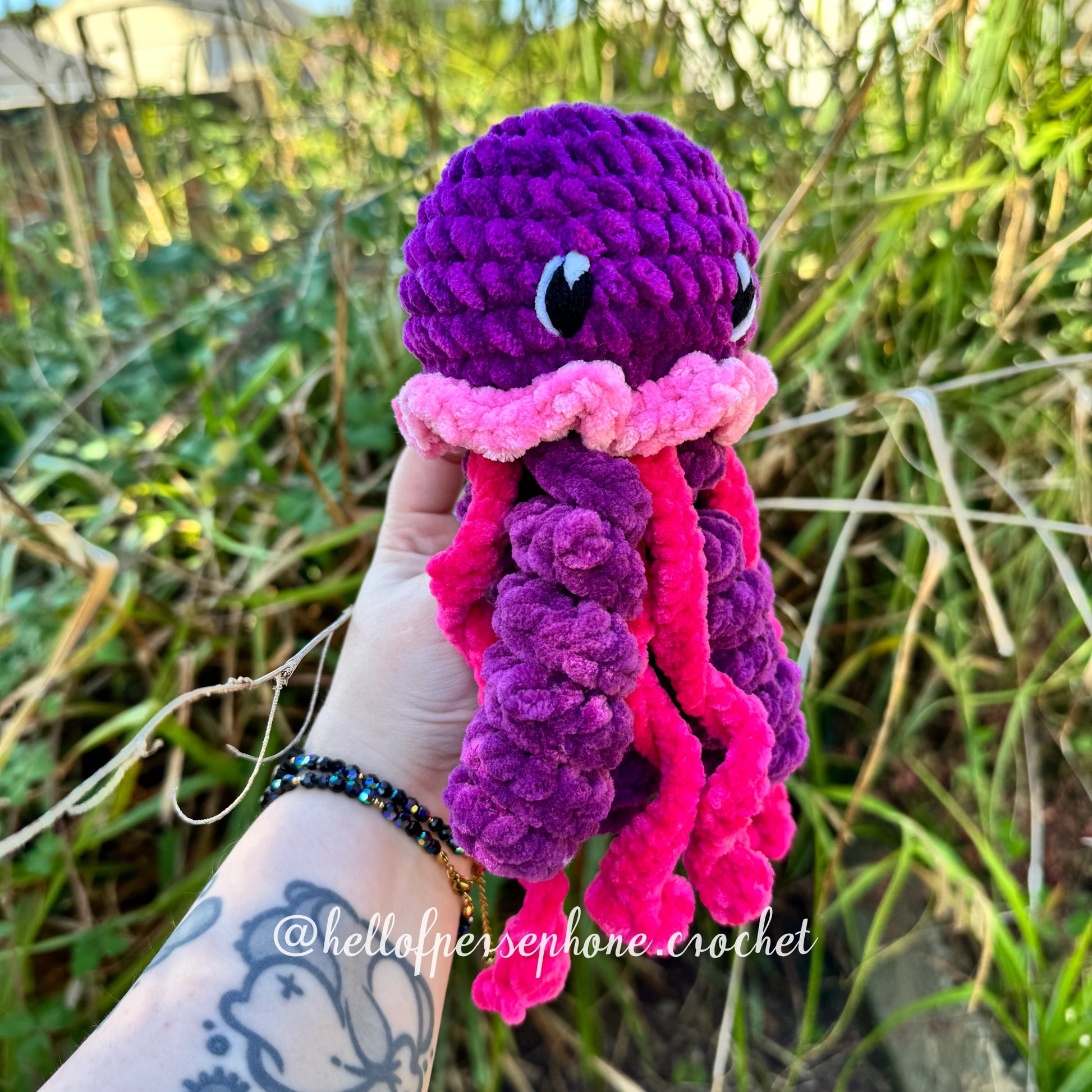 Peluche méduse au crochet, peluche méduse pour nouveaux nés, peluche méduse prématurés, peluche méduse bébé