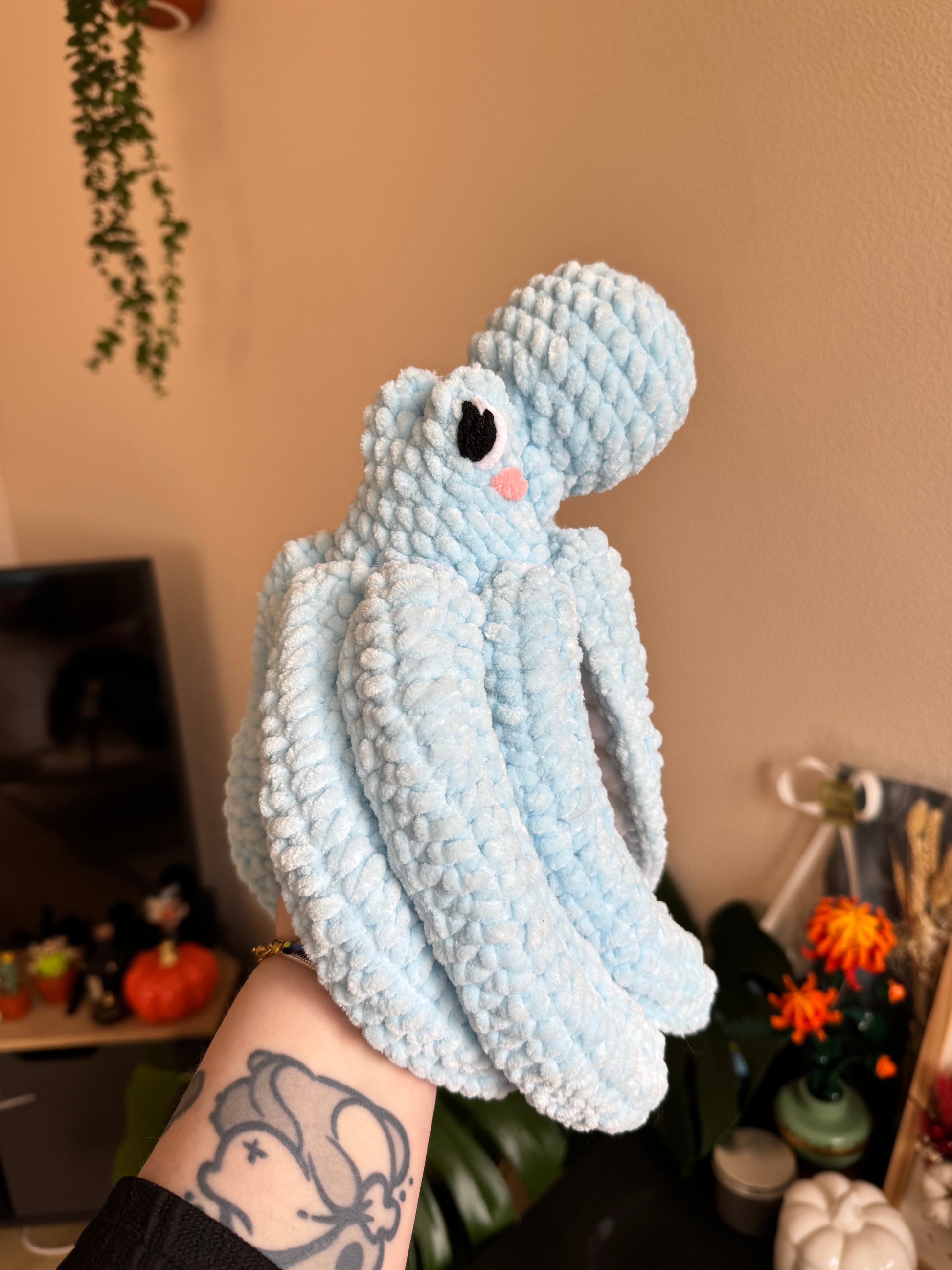 peluche pieuvre crochet certifiée normes CE pour bébés et prématurés, laine chenille OEKO-TEX hypoallergénique sans danger