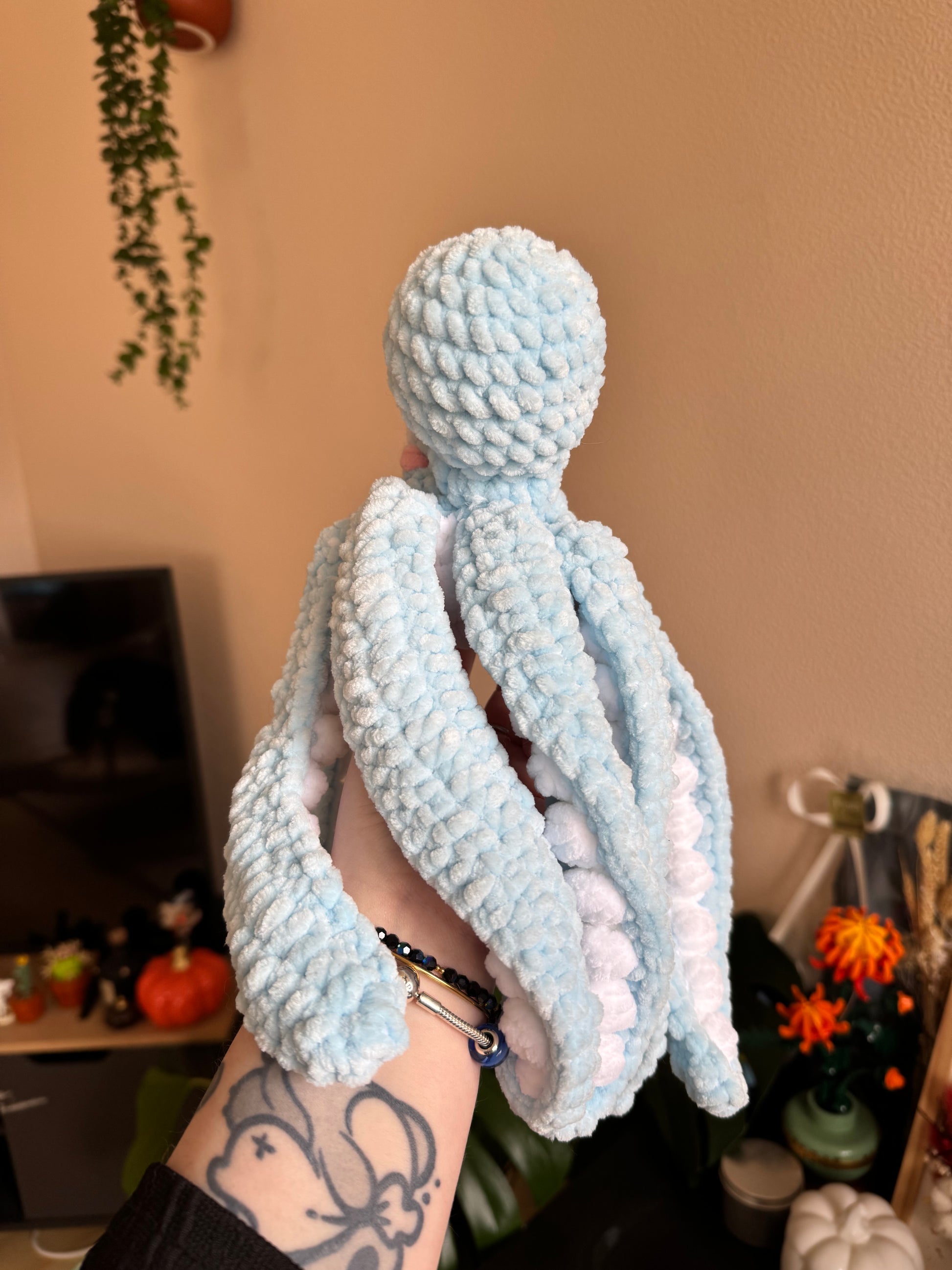 peluche pieuvre crochet certifiée normes CE pour bébés et prématurés, laine chenille OEKO-TEX hypoallergénique sans danger
