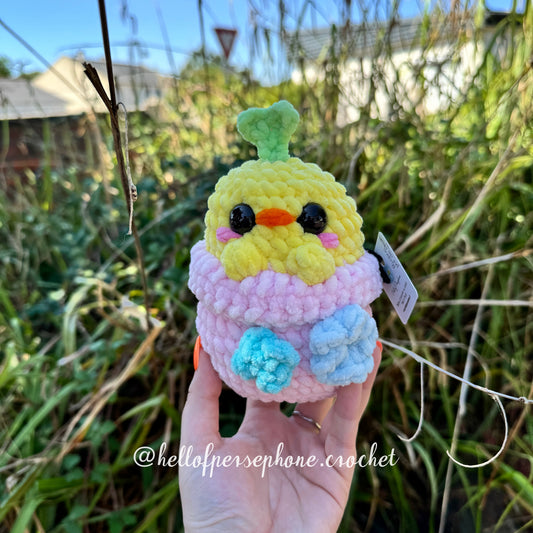 peluche poussin crochet, peluche au crochet, amigurumi poussin crochet, amigurumi poussin kawaii, fleur au crochet