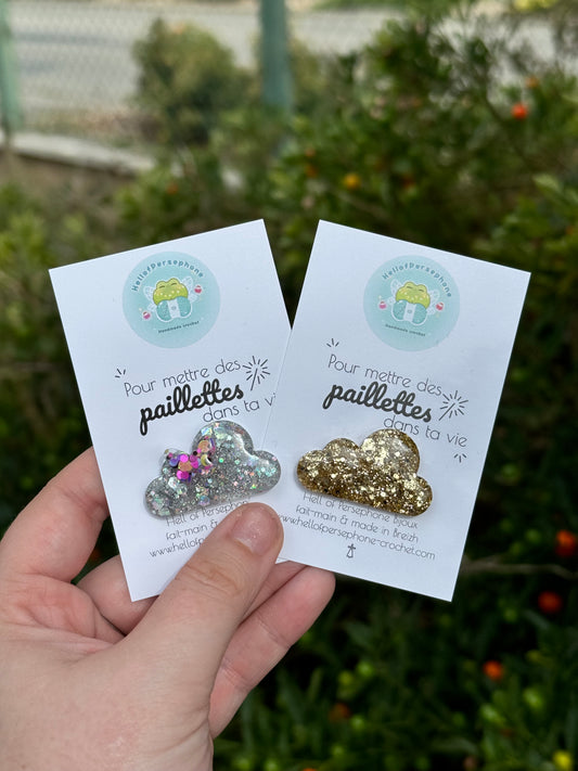 broche nuage en résine pailletée fait main