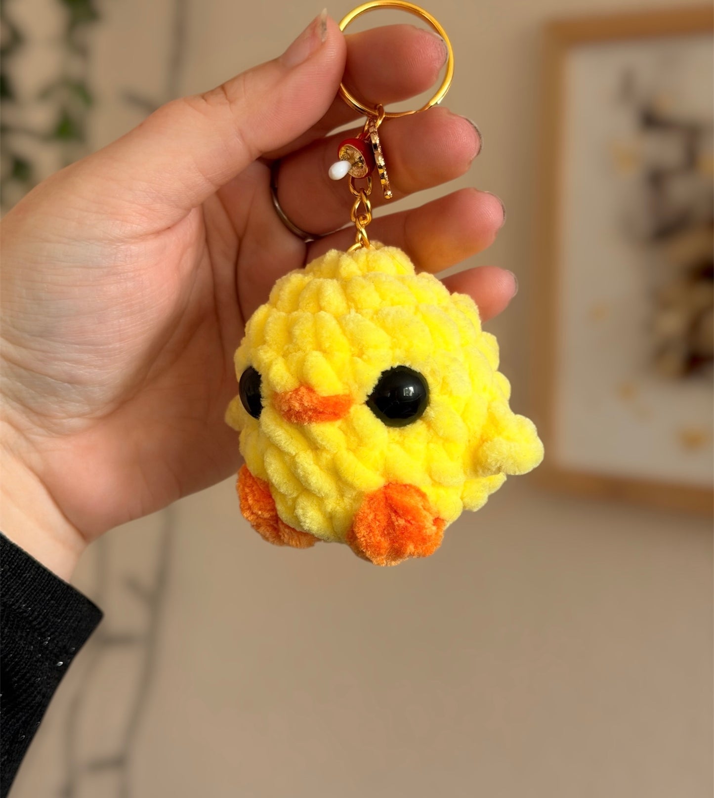 porte-clés poussin jaune trop mignon fabriqué à la main en crochet pour vos clés ou accrocher à votre sac à dos